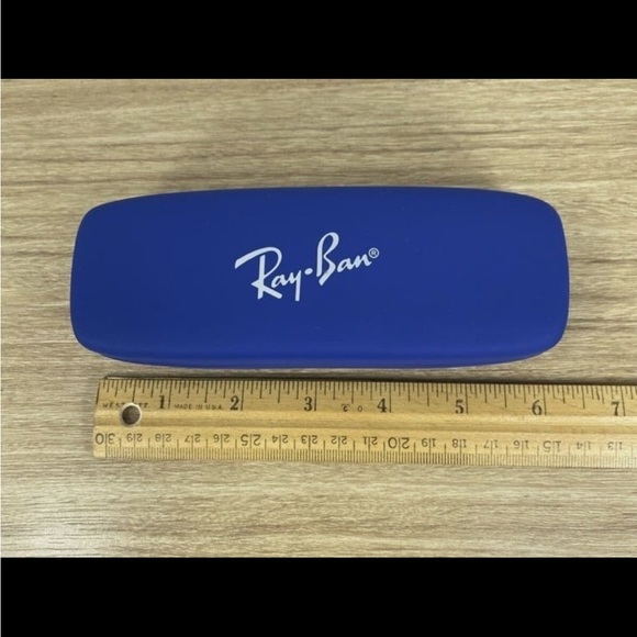 Ray Ban glasses case - Picture 10 of 11